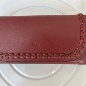 Chloé leather long wallet, similar to models featuring whipstitch details